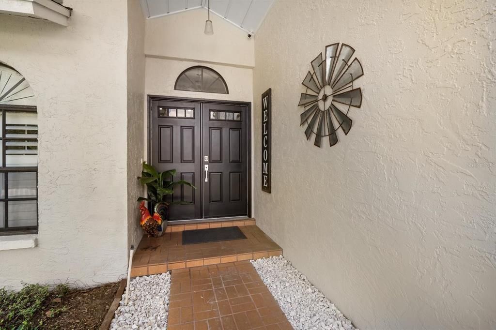 For Sale: $515,000 (3 beds, 2 baths, 1942 Square Feet)