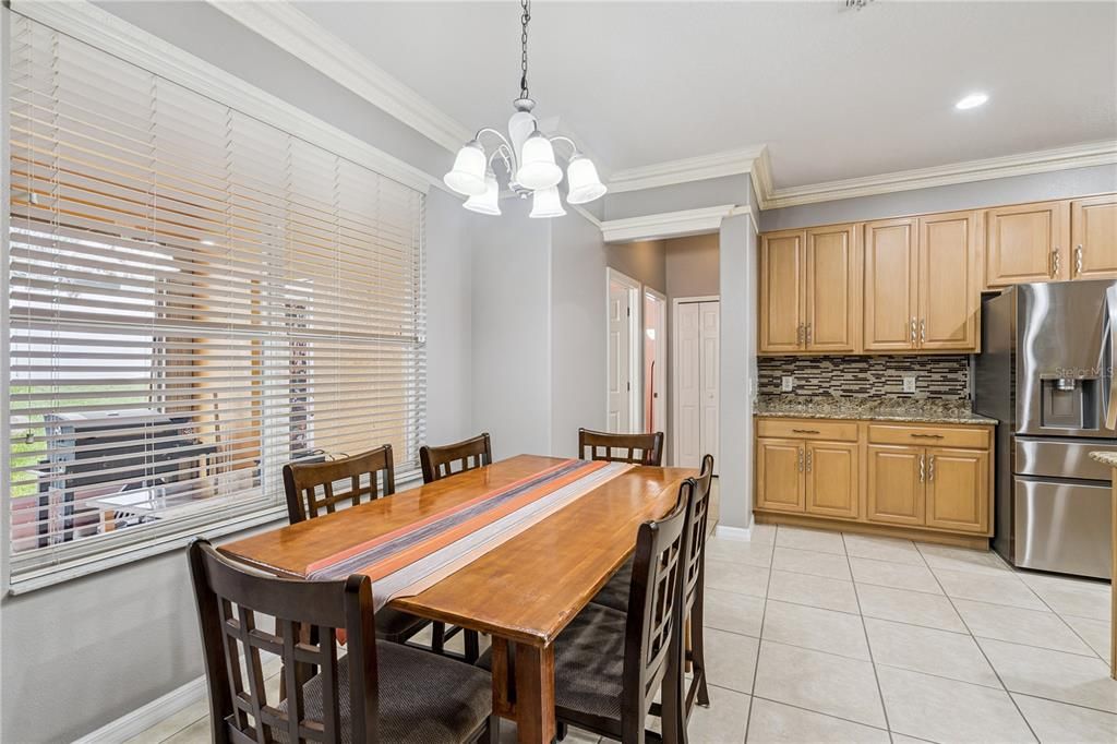 For Sale: $550,000 (4 beds, 3 baths, 2465 Square Feet)