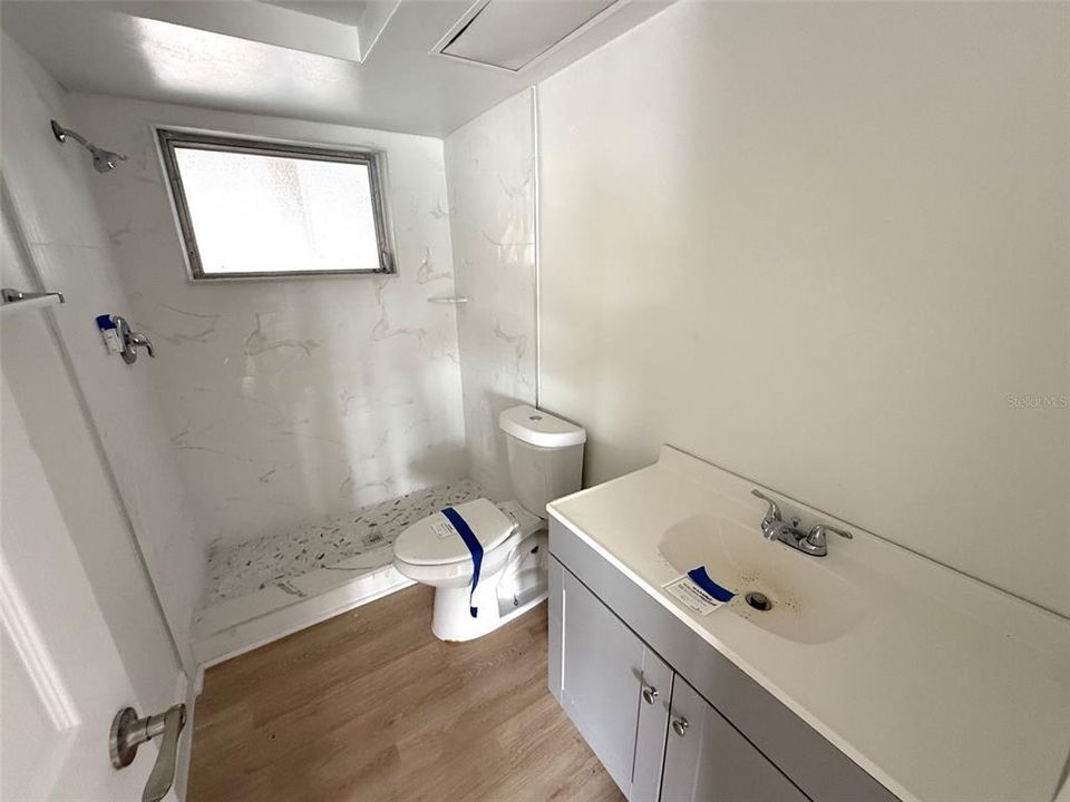 For Sale: $369,900 (2 beds, 2 baths, 1479 Square Feet)