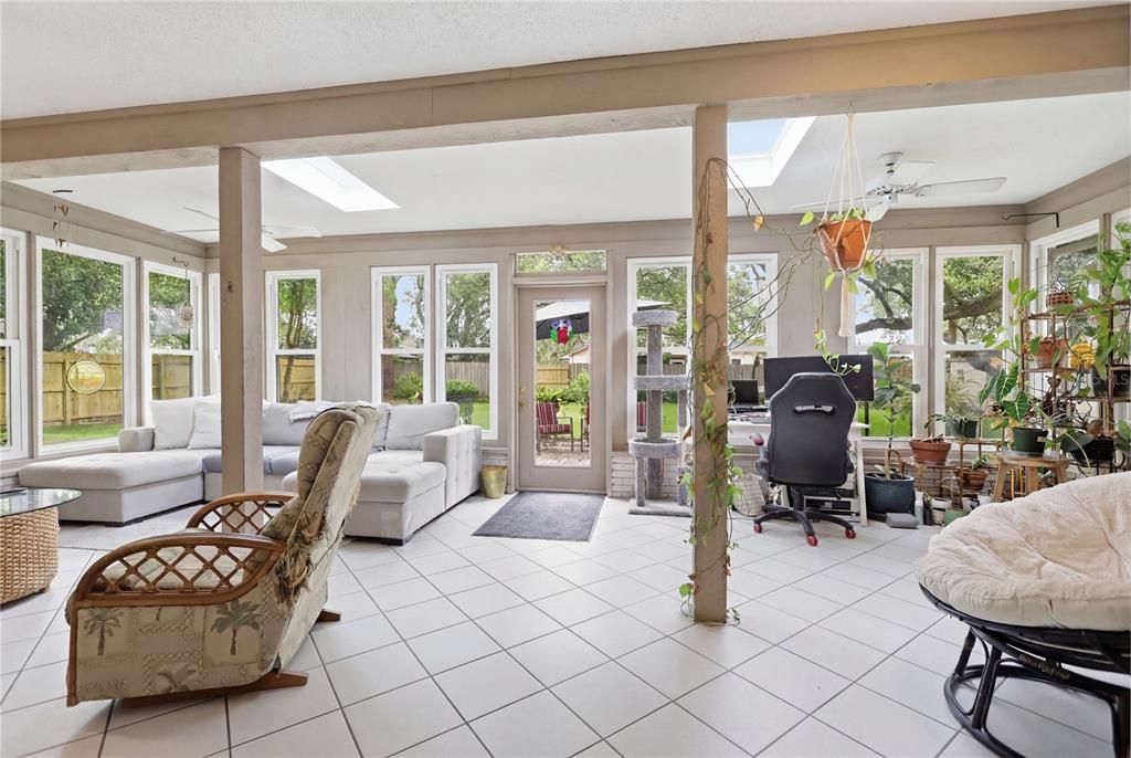 For Sale: $569,900 (3 beds, 2 baths, 2320 Square Feet)