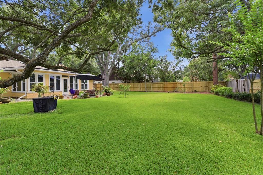 For Sale: $569,900 (3 beds, 2 baths, 2320 Square Feet)
