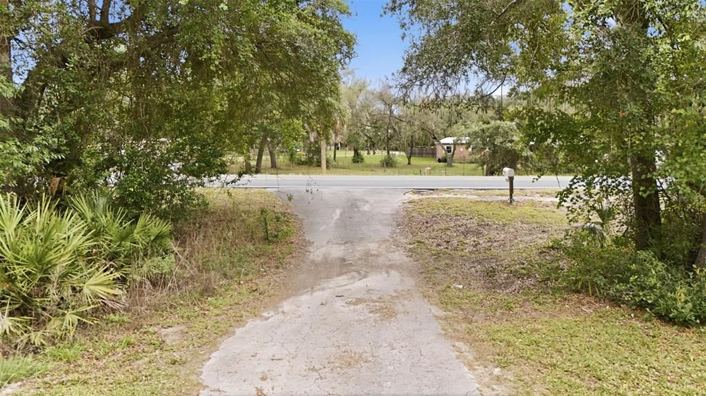 For Sale: $145,000 (2 beds, 2 baths, 1296 Square Feet)