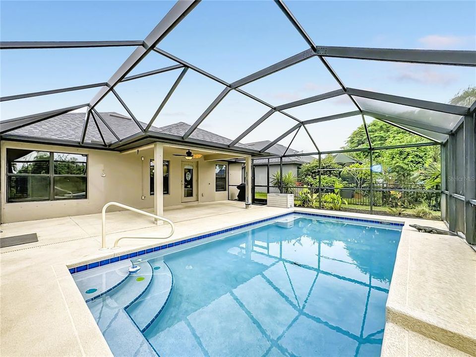 En Venta: $480,000 (3 camas, 2 baños, 1718 Pies cuadrados)