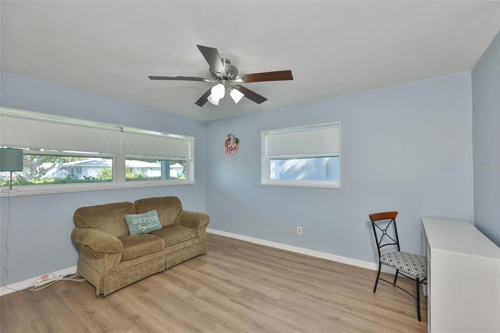 For Sale: $420,000 (2 beds, 2 baths, 1586 Square Feet)