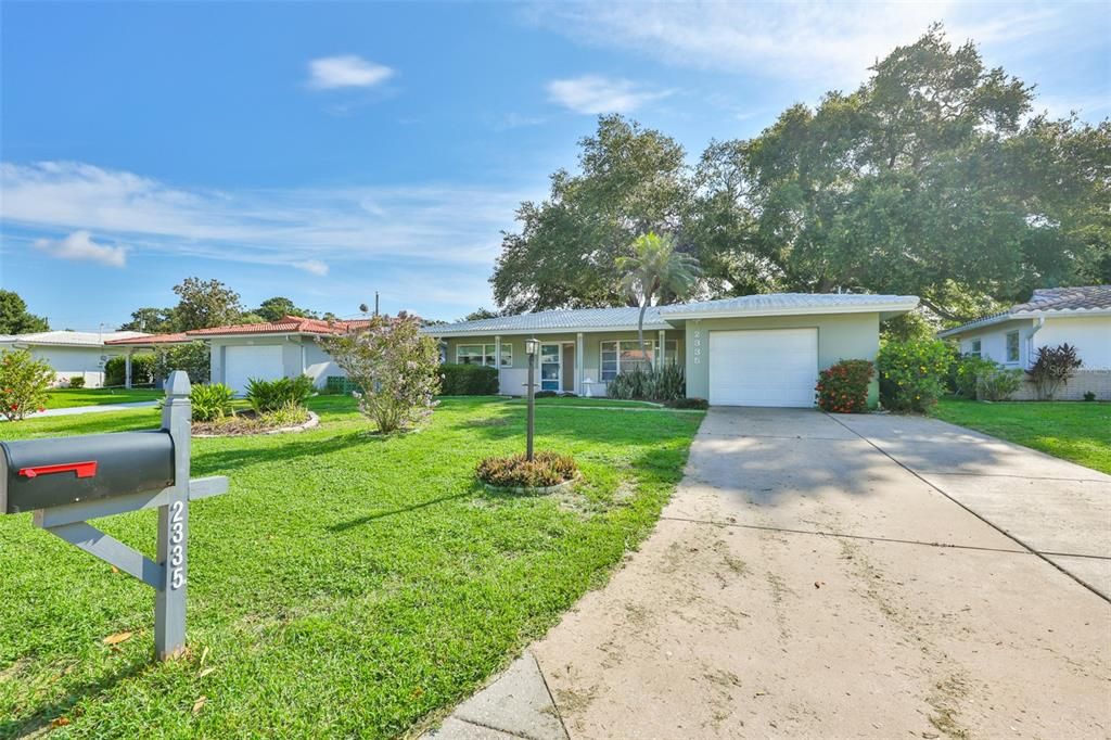 For Sale: $420,000 (2 beds, 2 baths, 1586 Square Feet)