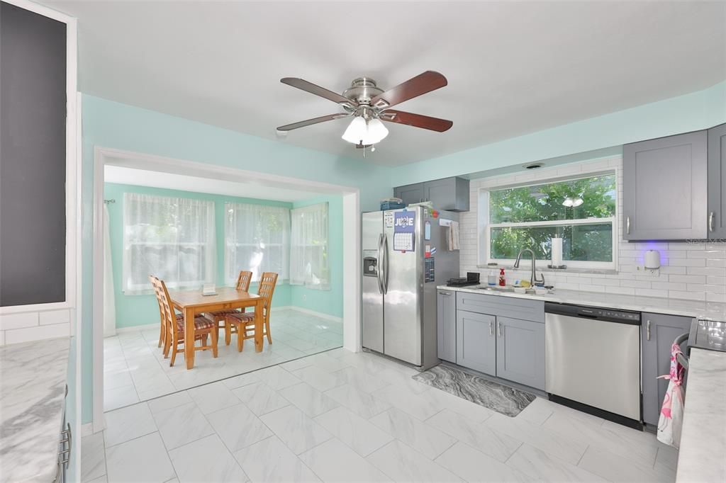 For Sale: $420,000 (2 beds, 2 baths, 1586 Square Feet)