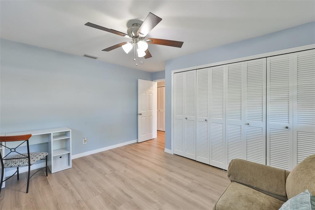 For Sale: $420,000 (2 beds, 2 baths, 1586 Square Feet)