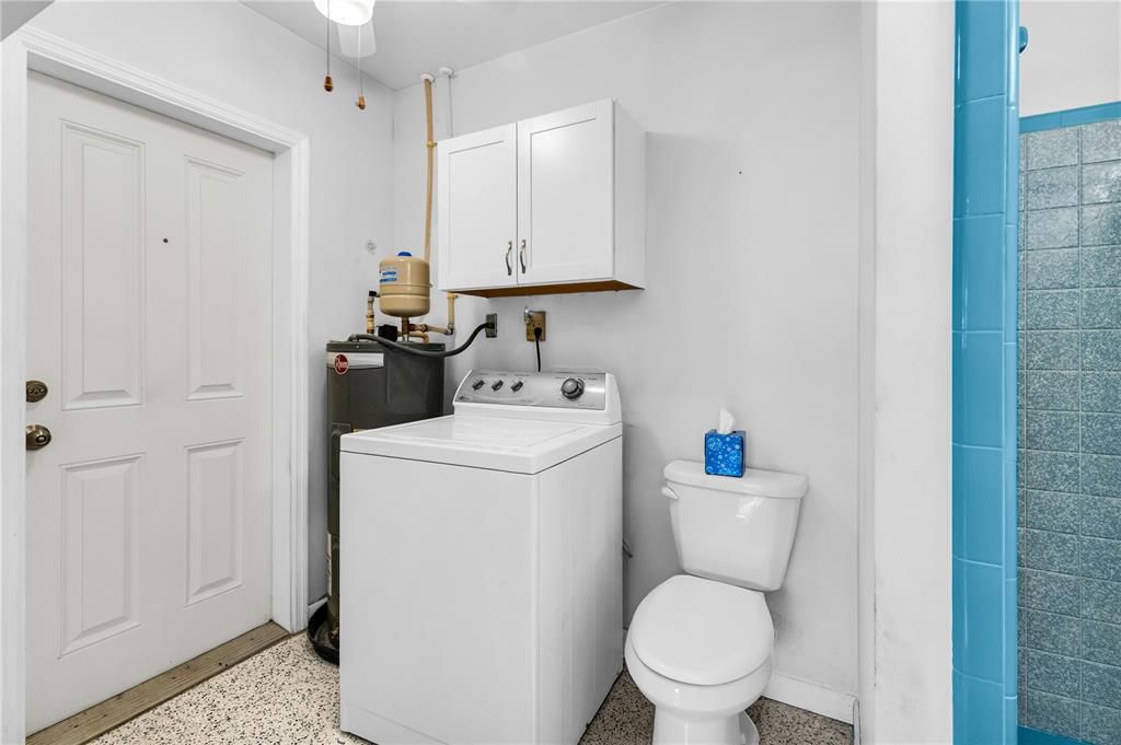 For Sale: $218,500 (2 beds, 1 baths, 1119 Square Feet)