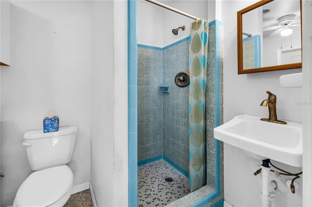 For Sale: $218,500 (2 beds, 1 baths, 1119 Square Feet)