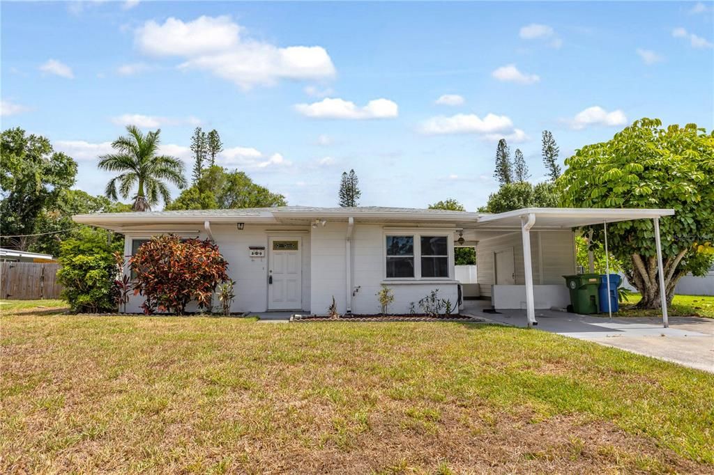 For Sale: $218,500 (2 beds, 1 baths, 1119 Square Feet)