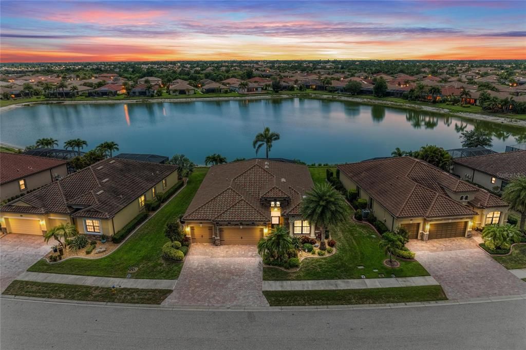 For Sale: $569,000 (4 beds, 2 baths, 2243 Square Feet)