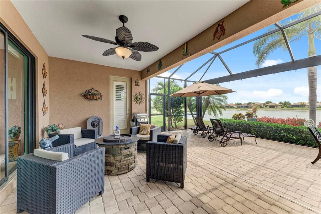 For Sale: $569,000 (4 beds, 2 baths, 2243 Square Feet)