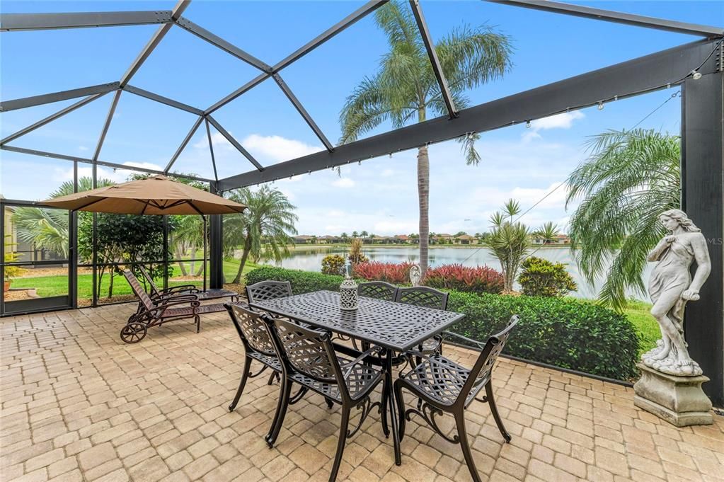 For Sale: $569,000 (4 beds, 2 baths, 2243 Square Feet)