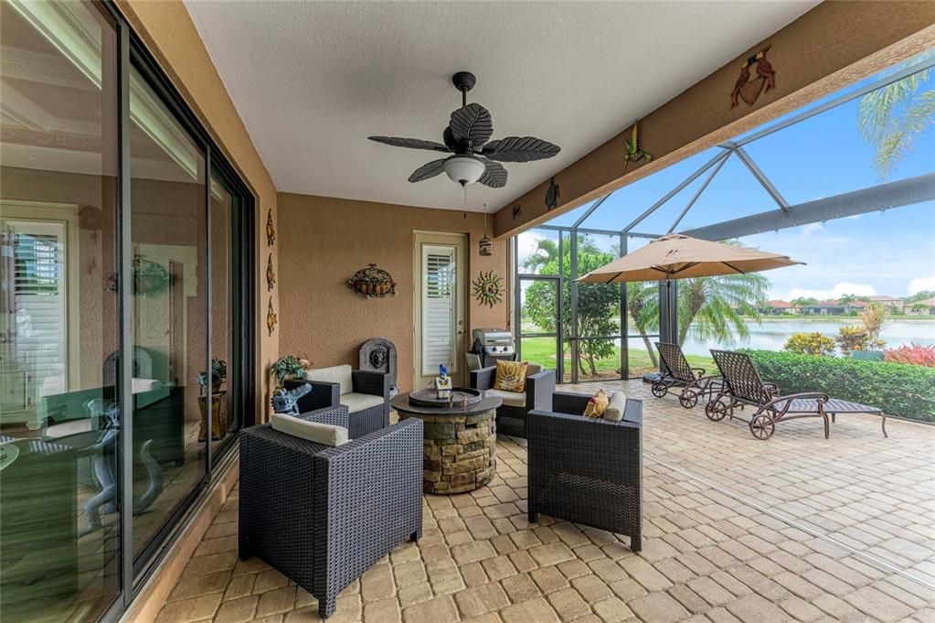 For Sale: $569,000 (4 beds, 2 baths, 2243 Square Feet)