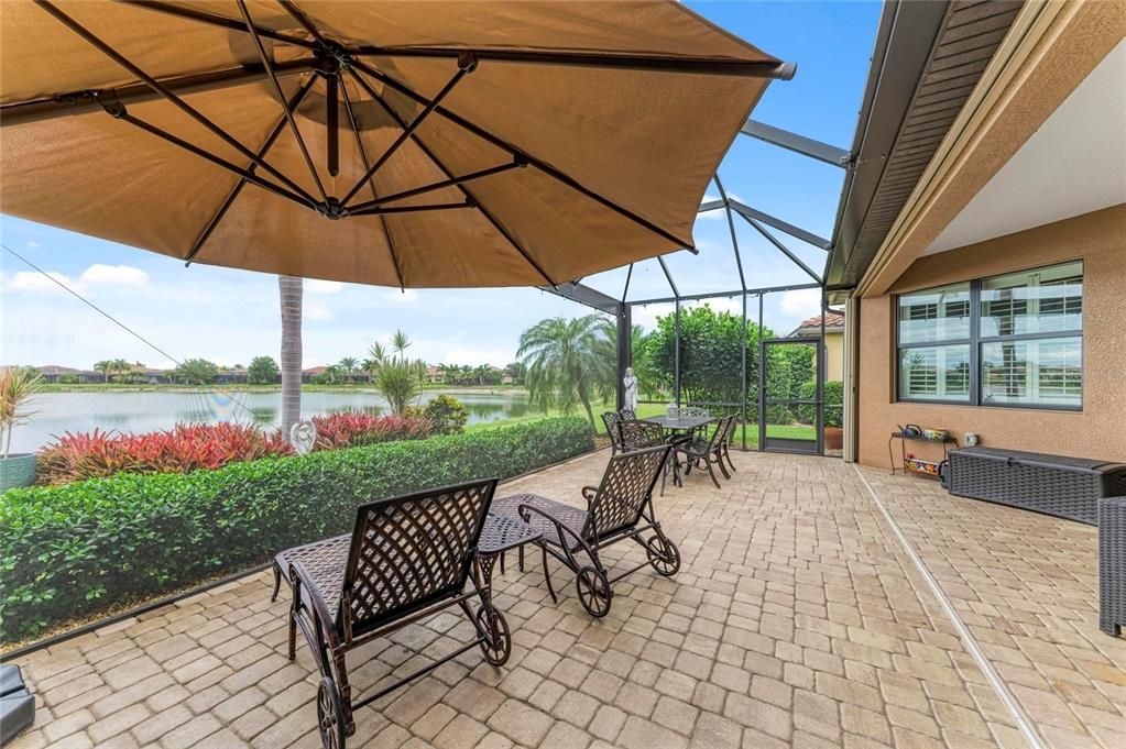 For Sale: $569,000 (4 beds, 2 baths, 2243 Square Feet)