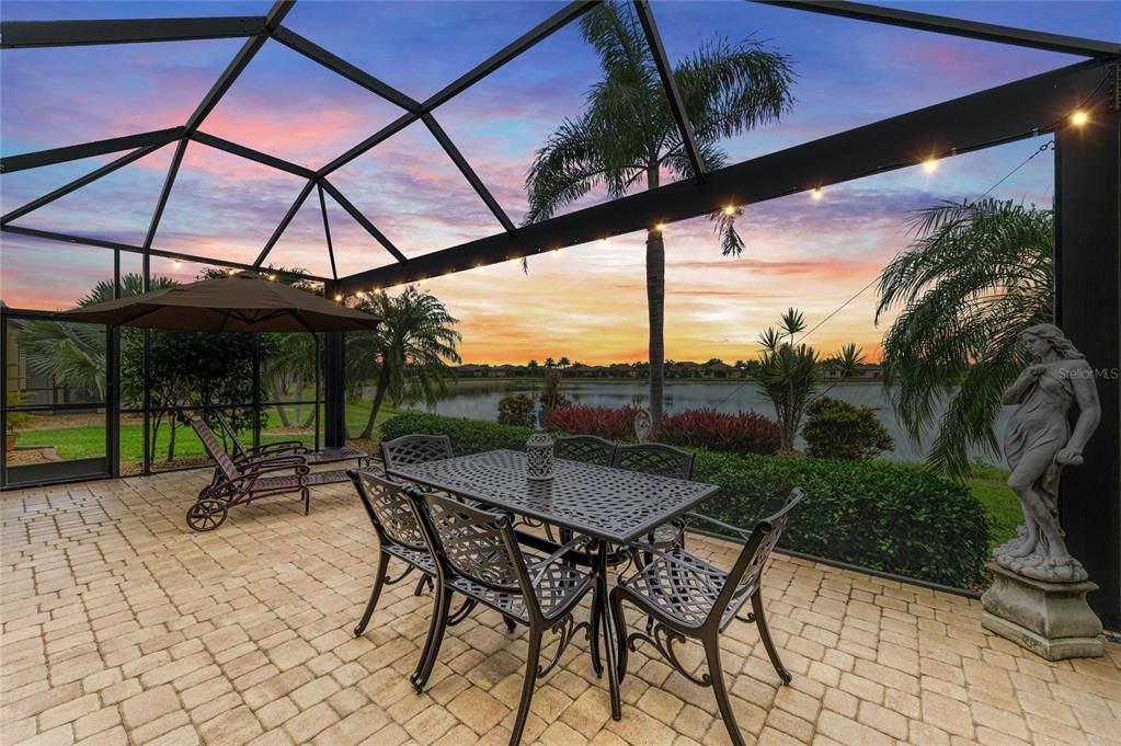 For Sale: $569,000 (4 beds, 2 baths, 2243 Square Feet)