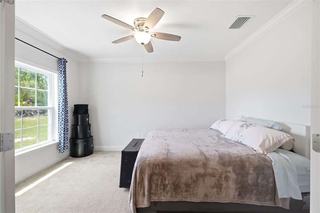 For Sale: $543,000 (4 beds, 3 baths, 2438 Square Feet)