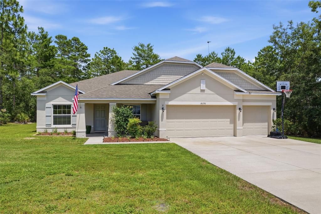 For Sale: $543,000 (4 beds, 3 baths, 2438 Square Feet)