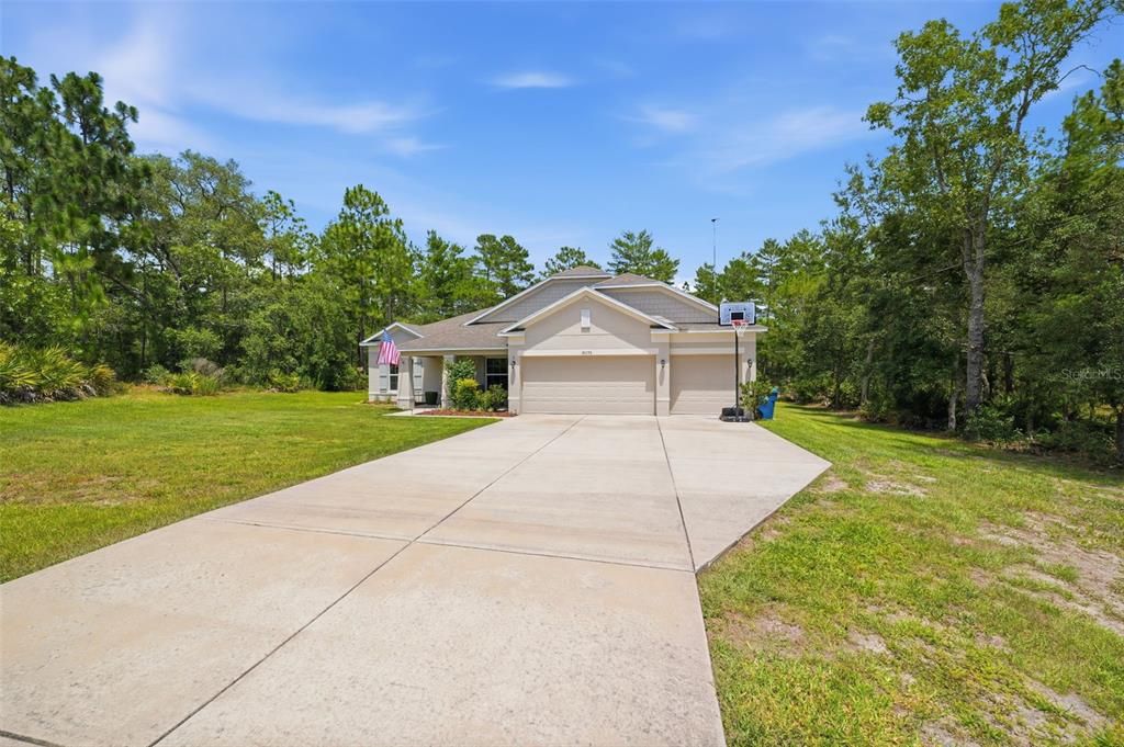 For Sale: $543,000 (4 beds, 3 baths, 2438 Square Feet)