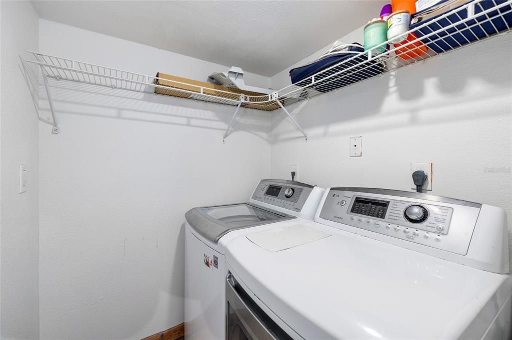 En Venta: $859,000 (3 camas, 2 baños, 1835 Pies cuadrados)