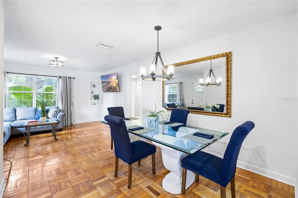 En Venta: $859,000 (3 camas, 2 baños, 1835 Pies cuadrados)