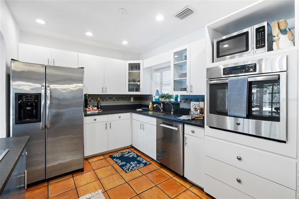 En Venta: $859,000 (3 camas, 2 baños, 1835 Pies cuadrados)