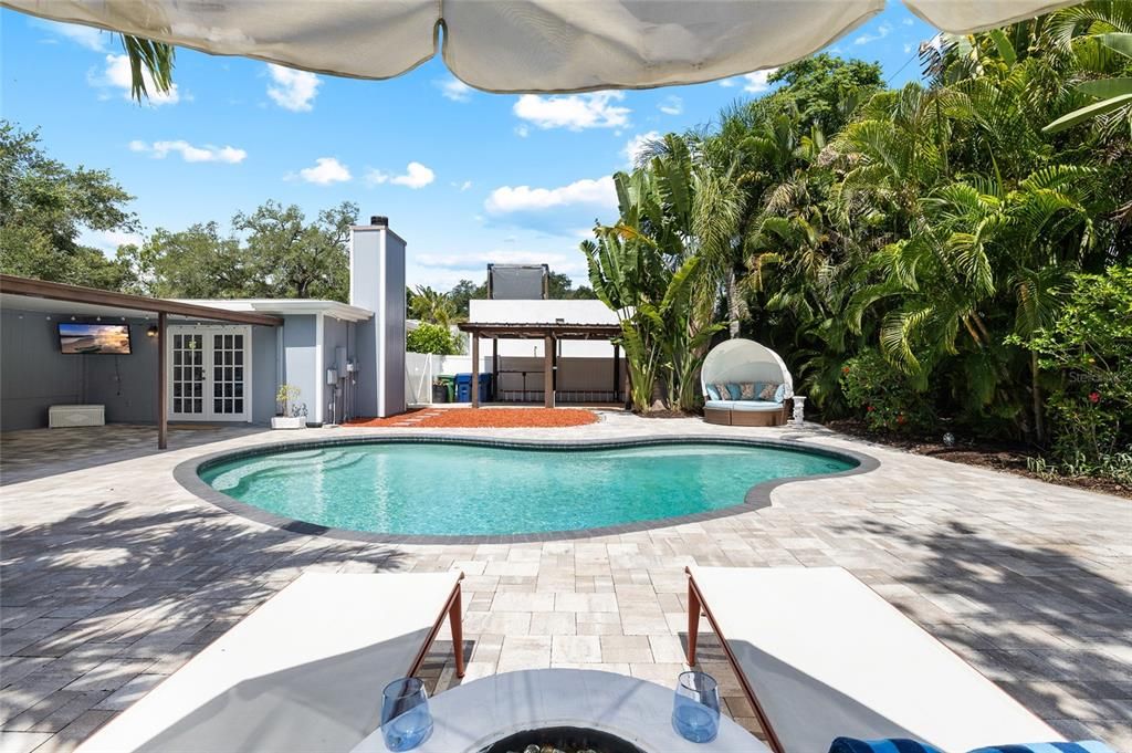 En Venta: $859,000 (3 camas, 2 baños, 1835 Pies cuadrados)