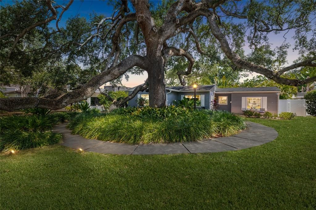 En Venta: $859,000 (3 camas, 2 baños, 1835 Pies cuadrados)