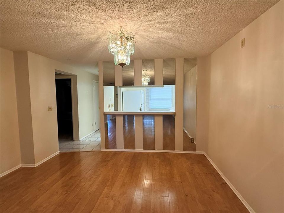 For Rent: $1,495 (2 beds, 2 baths, 956 Square Feet)