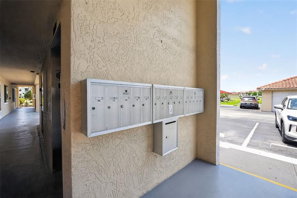 En Venta: $399,600 (2 camas, 2 baños, 1128 Pies cuadrados)