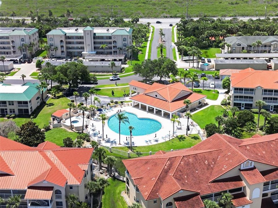 En Venta: $399,600 (2 camas, 2 baños, 1128 Pies cuadrados)