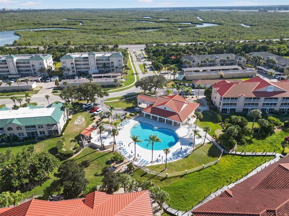 En Venta: $399,600 (2 camas, 2 baños, 1128 Pies cuadrados)