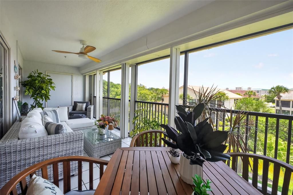 En Venta: $399,600 (2 camas, 2 baños, 1128 Pies cuadrados)