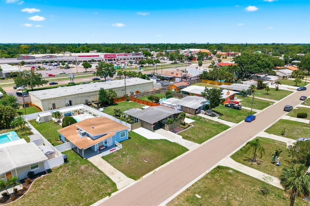 На продажу: $325,000 (2 спален, 1 ванн, 802 Квадратных фут)