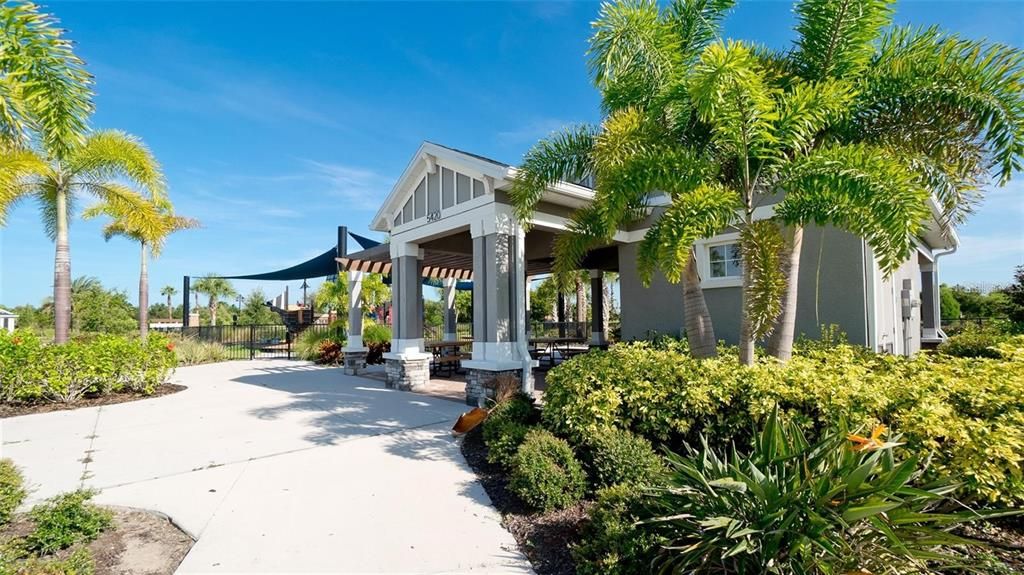 For Rent: $2,650 (3 beds, 2 baths, 2024 Square Feet)