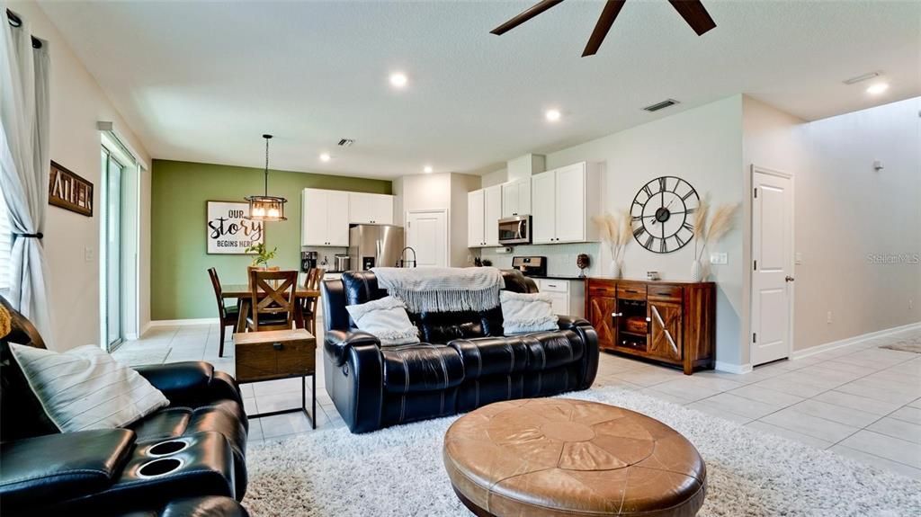 For Rent: $2,650 (3 beds, 2 baths, 2024 Square Feet)