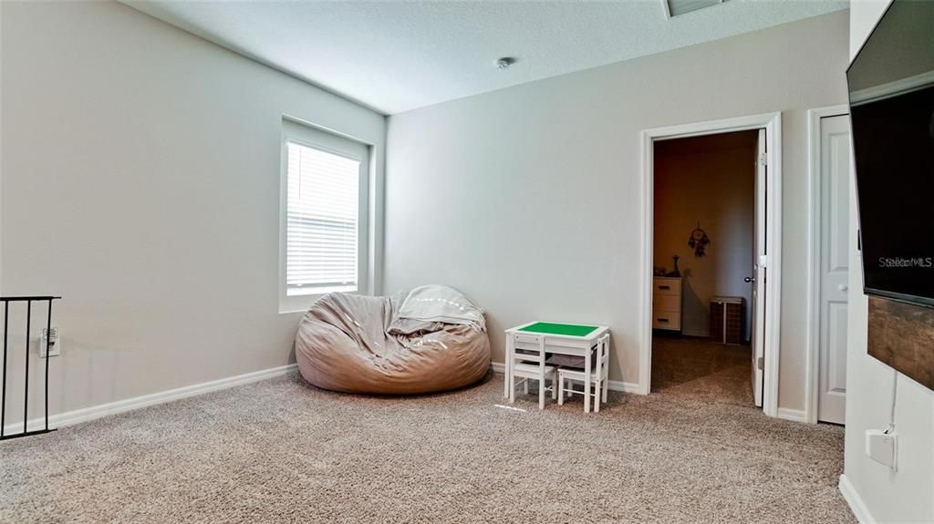 For Rent: $2,650 (3 beds, 2 baths, 2024 Square Feet)