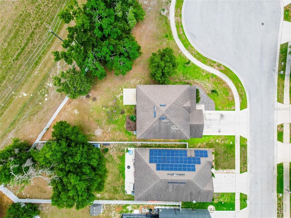 For Sale: $430,000 (5 beds, 2 baths, 2808 Square Feet)