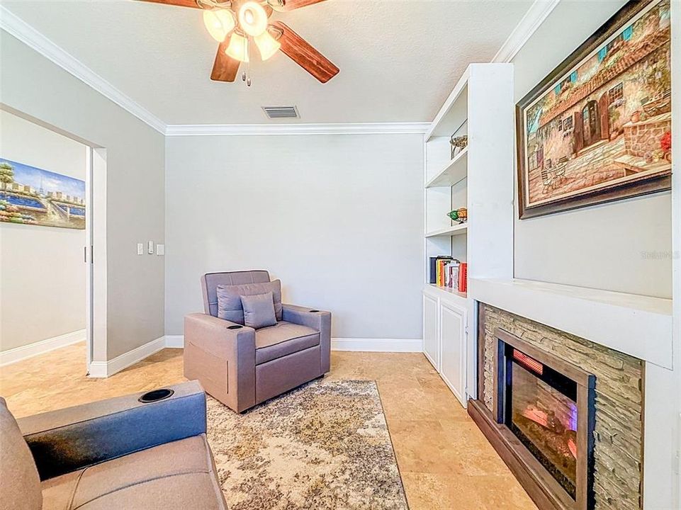For Sale: $430,000 (5 beds, 2 baths, 2808 Square Feet)