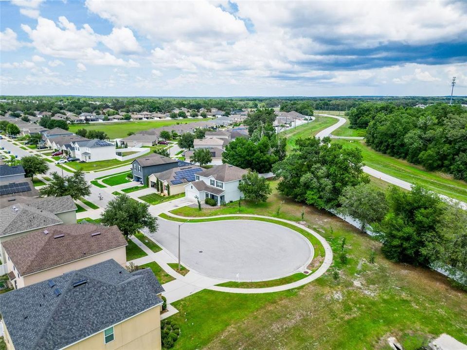For Sale: $430,000 (5 beds, 2 baths, 2808 Square Feet)