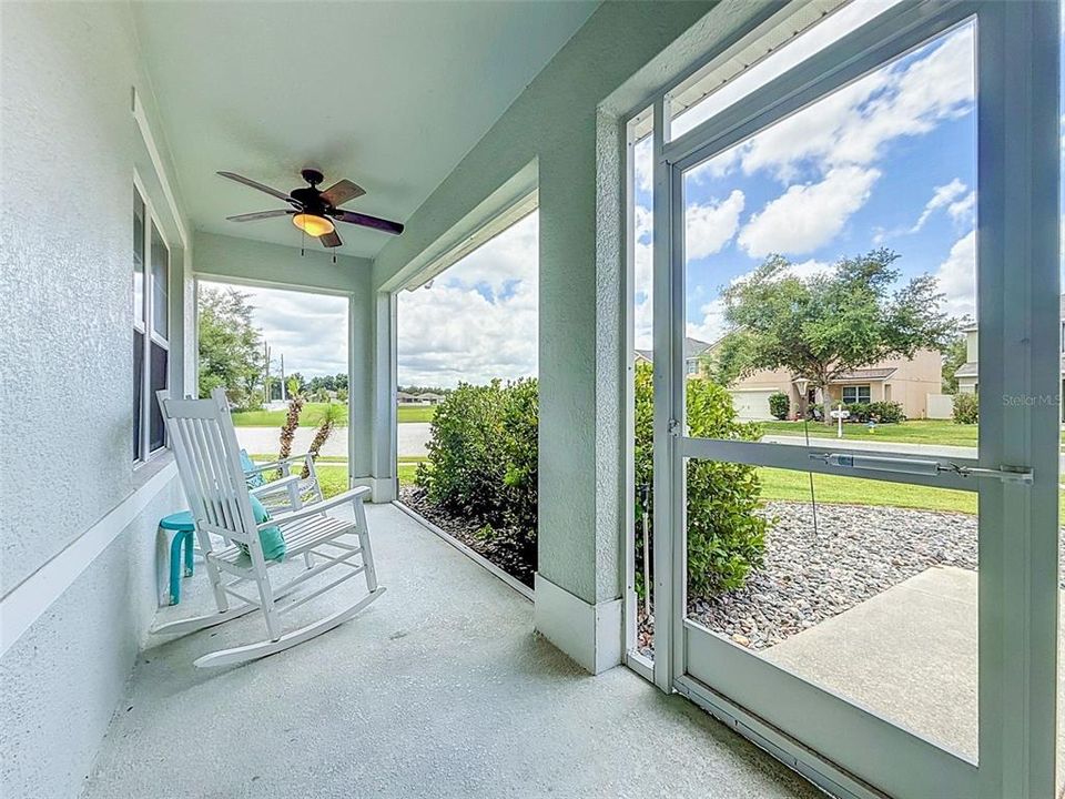 For Sale: $430,000 (5 beds, 2 baths, 2808 Square Feet)