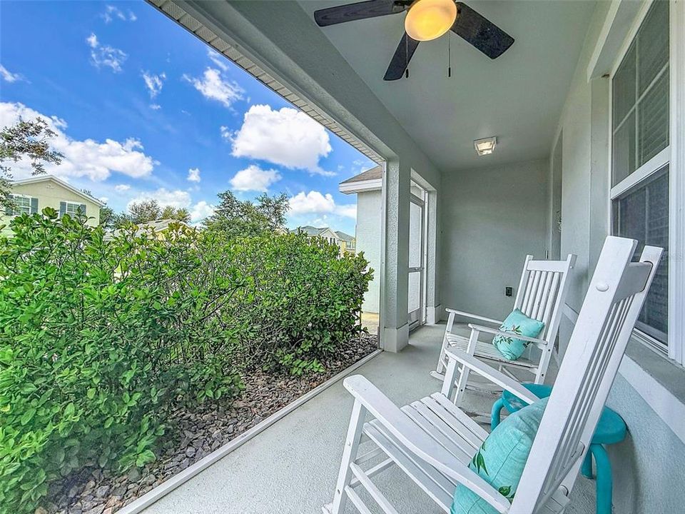For Sale: $430,000 (5 beds, 2 baths, 2808 Square Feet)
