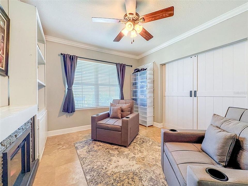 For Sale: $430,000 (5 beds, 2 baths, 2808 Square Feet)