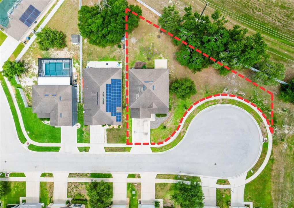 For Sale: $430,000 (5 beds, 2 baths, 2808 Square Feet)