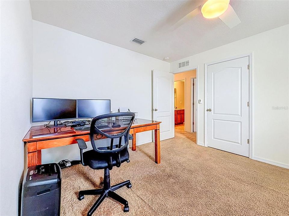 For Sale: $430,000 (5 beds, 2 baths, 2808 Square Feet)