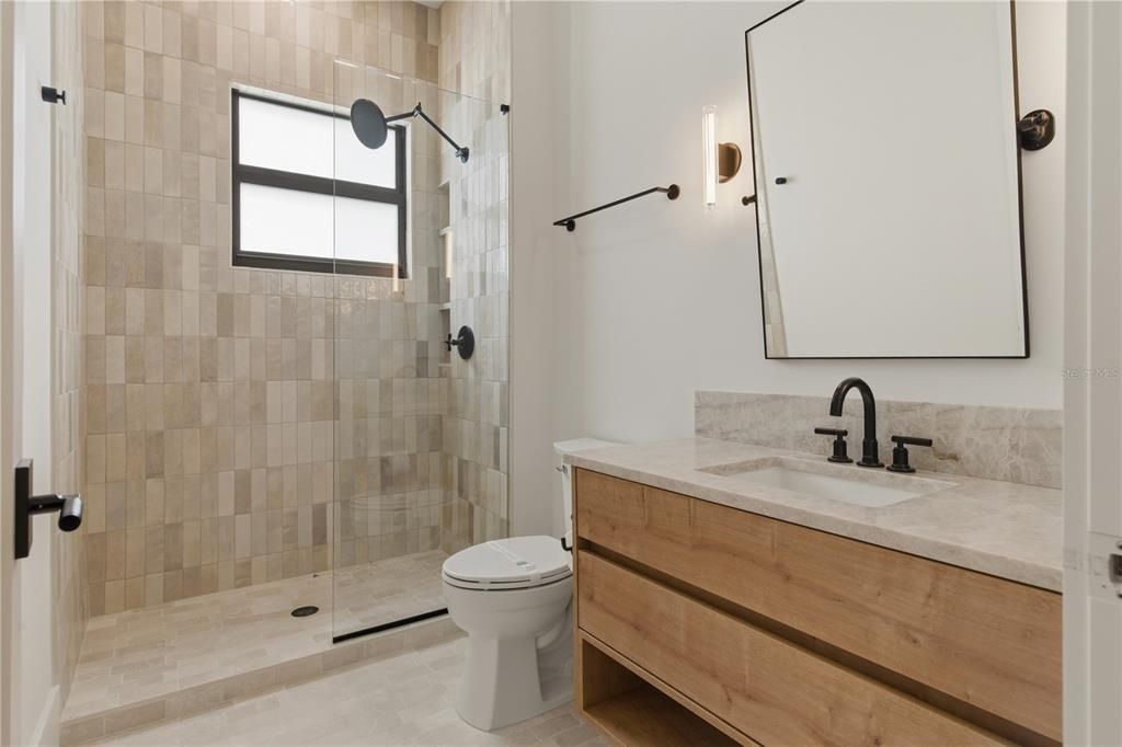 For Sale: $2,200,000 (4 beds, 4 baths, 5669 Square Feet)