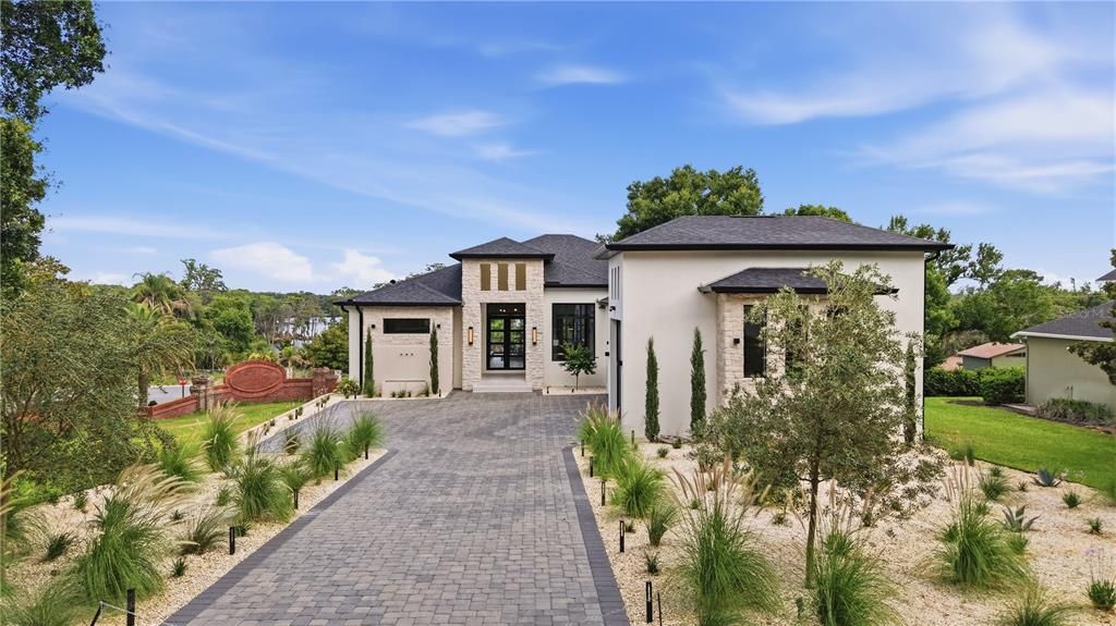 For Sale: $2,200,000 (4 beds, 4 baths, 5669 Square Feet)