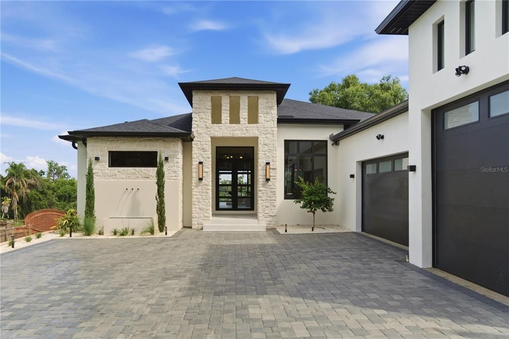 For Sale: $2,200,000 (4 beds, 4 baths, 5669 Square Feet)