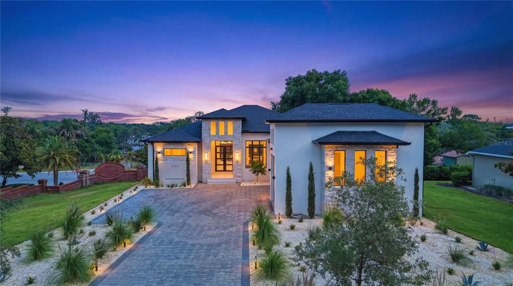 For Sale: $2,200,000 (4 beds, 4 baths, 5669 Square Feet)