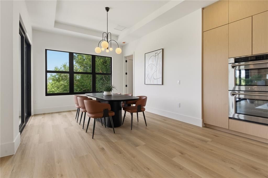 For Sale: $2,200,000 (4 beds, 4 baths, 5669 Square Feet)